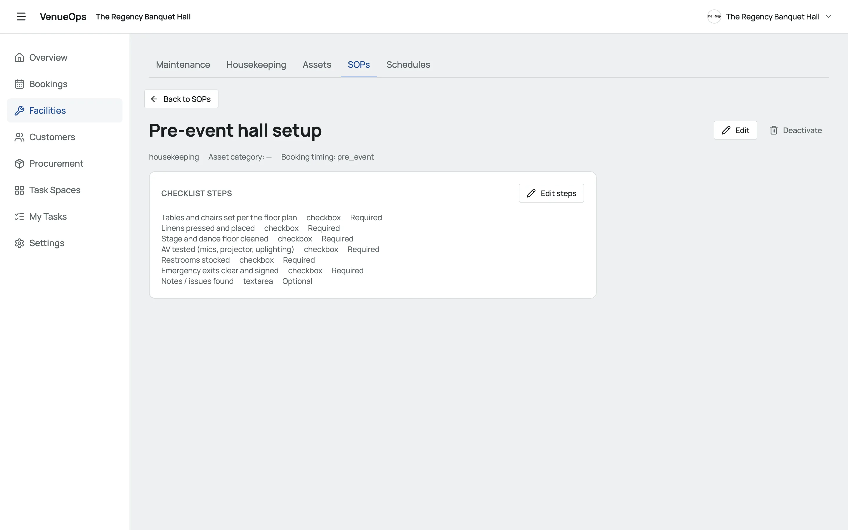 A pre-event hall setup checklist template in Slateo VenueOps with its required and optional steps.